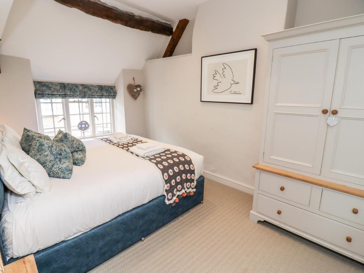 3 George Yard Villa Burford Luaran gambar